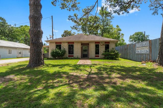 1809 S Houston Avenue, Livingston, TX 77351