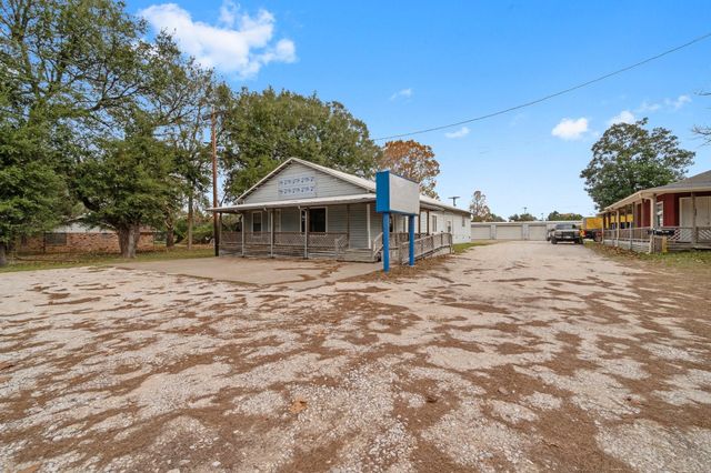 1809 S Houston Avenue, Livingston, TX 77351
