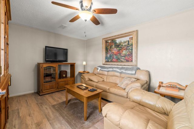 1809 S Houston Avenue, Livingston, TX 77351