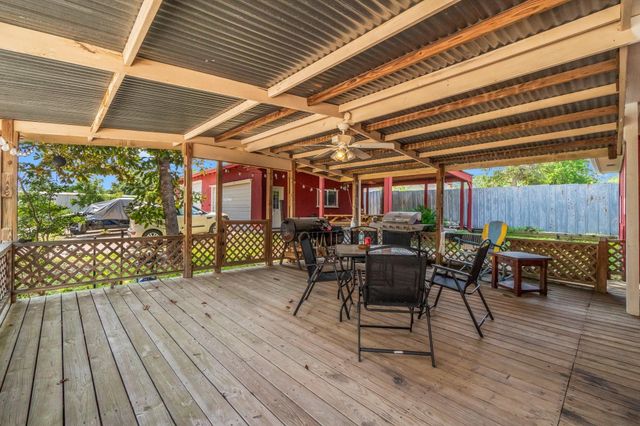 1809 S Houston Avenue, Livingston, TX 77351