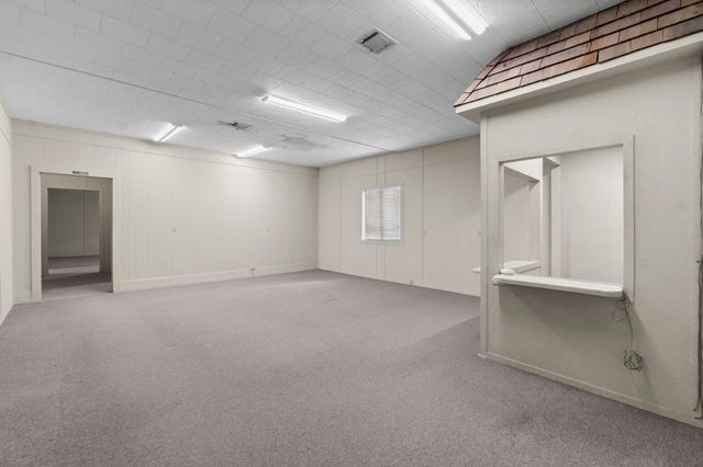 1809 S Houston Avenue, Livingston, TX 77351