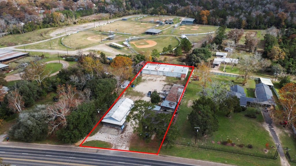 1809 S Houston Avenue, Livingston, TX 77351