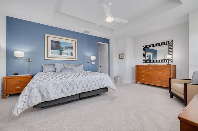 835 BURLINGTON AVENUE N, St Petersburg, FL 33701