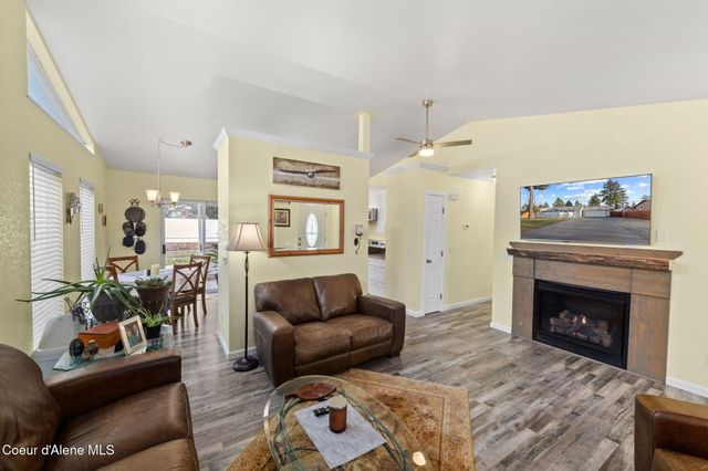 2812 N FRANCIS ST, Coeur D'alene, ID 83814