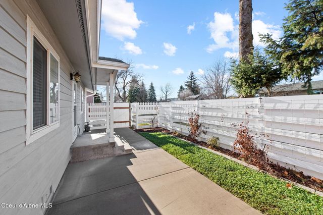 2812 N FRANCIS ST, Coeur D'alene, ID 83814