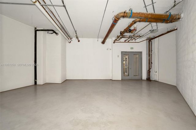 1900 N BAYSHORE DR, Miami, FL 33132