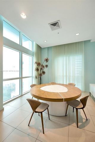 1900 N BAYSHORE DR, Miami, FL 33132