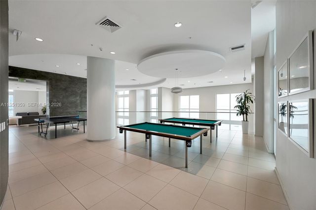 1900 N BAYSHORE DR, Miami, FL 33132