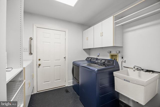 465 WINDROW CLUSTERS DR, Moorestown, NJ 08057