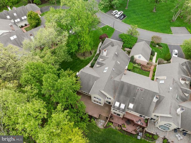 465 WINDROW CLUSTERS DR, Moorestown, NJ 08057