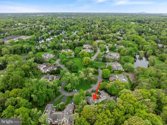 465 WINDROW CLUSTERS DR, Moorestown, NJ 08057