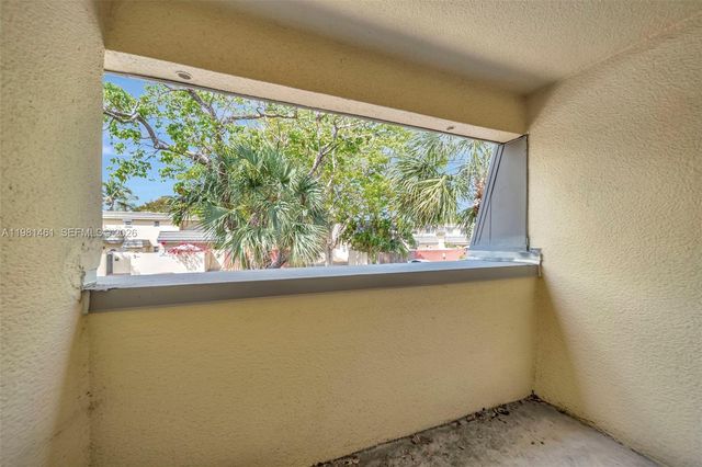 8769 SW 137th Ave, Miami, FL 33183