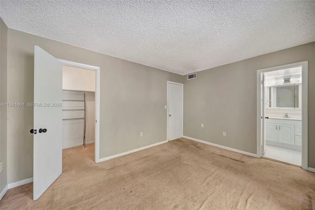 8769 SW 137th Ave, Miami, FL 33183