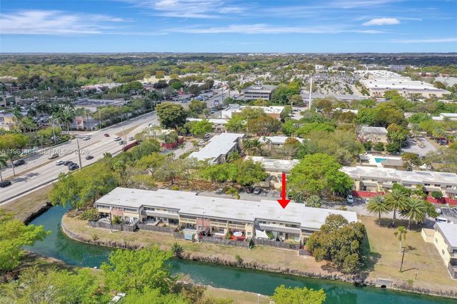 8769 SW 137th Ave, Miami, FL 33183