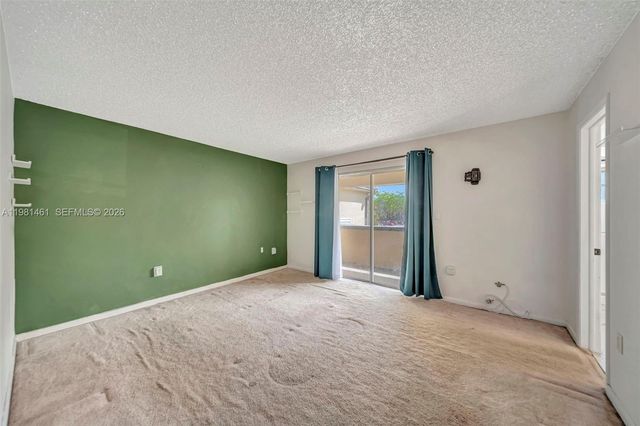 8769 SW 137th Ave, Miami, FL 33183