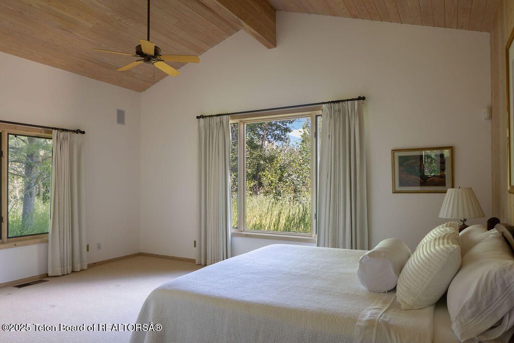 255/225 HUCKLEBERRY Drive, Jackson, WY 83001 photo 29