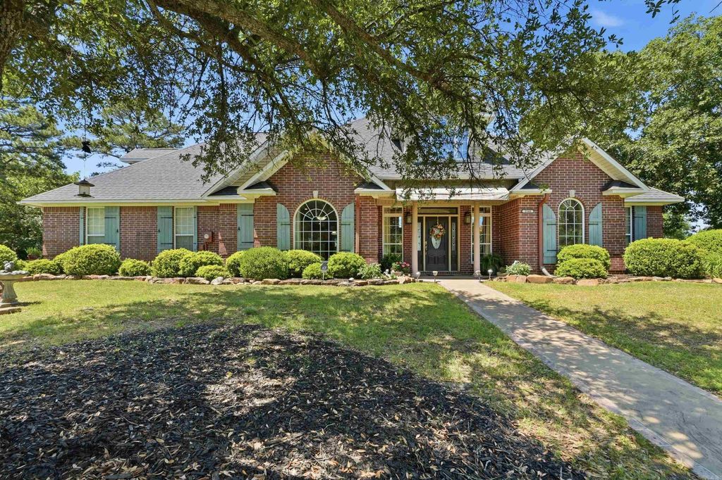 2560 Pinnacle Ridge, Conway, AR 72034