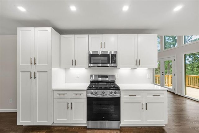1113 Honeysuckle Drive, Canton, GA 30114