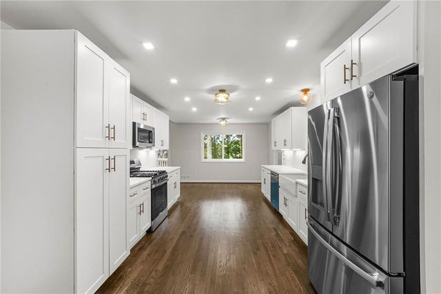 1113 Honeysuckle Drive, Canton, GA 30114
