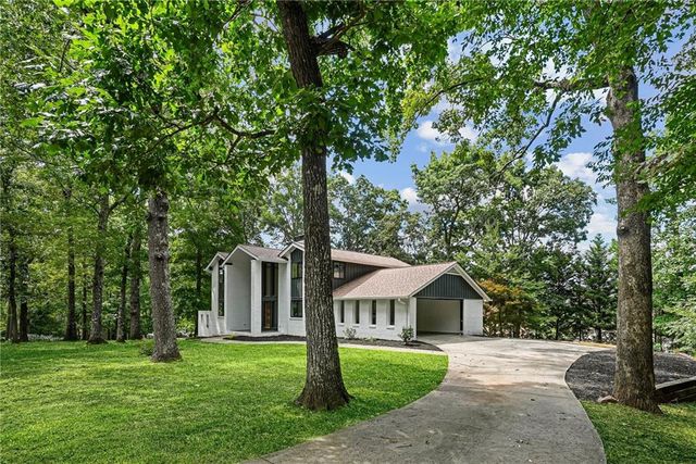 1113 Honeysuckle Drive, Canton, GA 30114