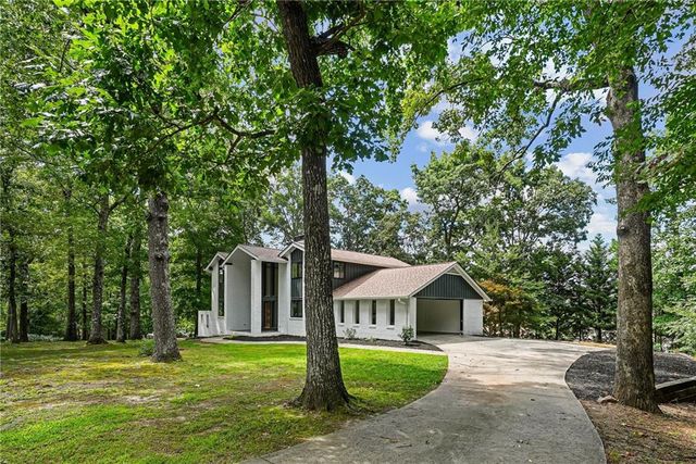 1113 Honeysuckle Drive, Canton, GA 30114