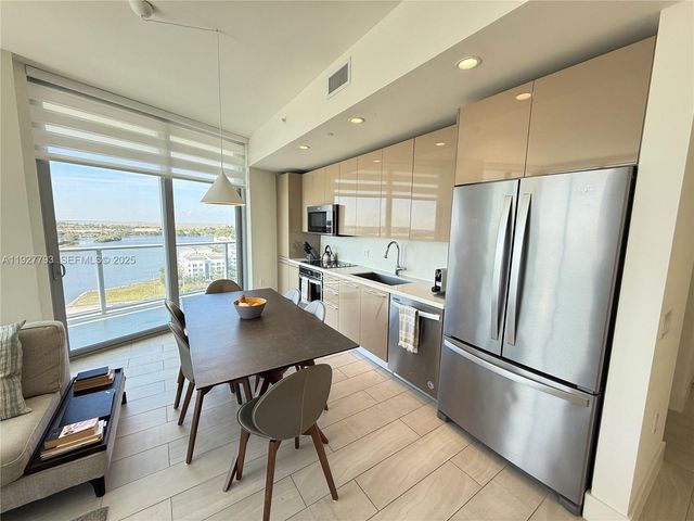 2000 Metropica Way 1204, Sunrise, FL 33323