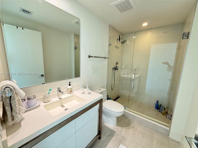 2000 Metropica Way 1204, Sunrise, FL 33323