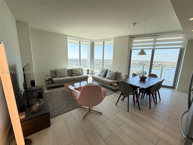 2000 Metropica Way 1204, Sunrise, FL 33323