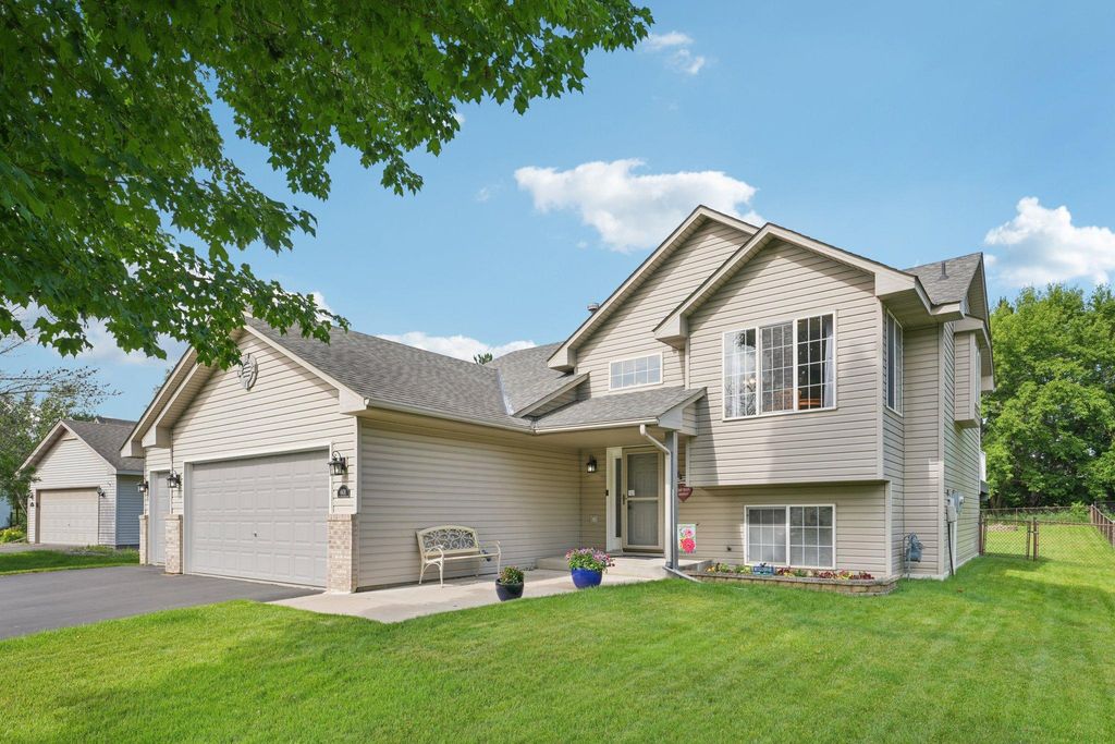 601 Heritage Trail, Jordan, MN 55352