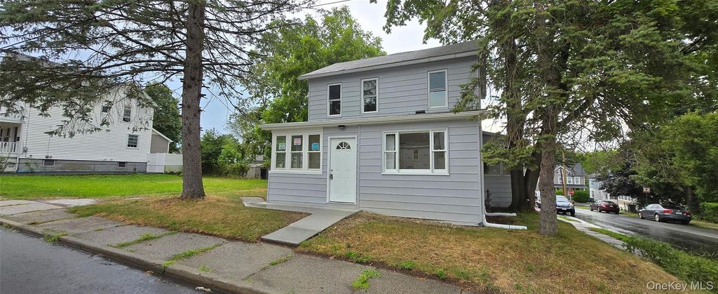 1 Chestnut Street, Middletown, NY 10940