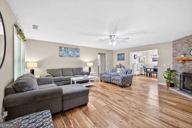 195 Phillips Drive, Cleveland, GA 30528