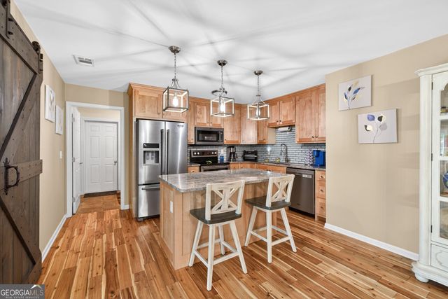 195 Phillips Drive, Cleveland, GA 30528
