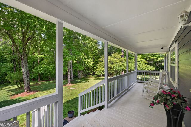 195 Phillips Drive, Cleveland, GA 30528