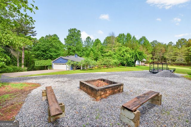 195 Phillips Drive, Cleveland, GA 30528