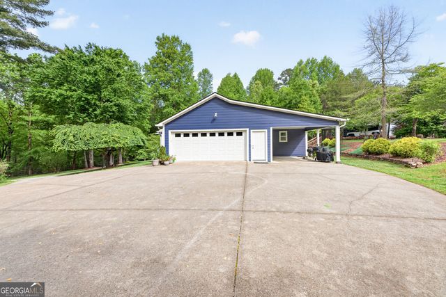 195 Phillips Drive, Cleveland, GA 30528