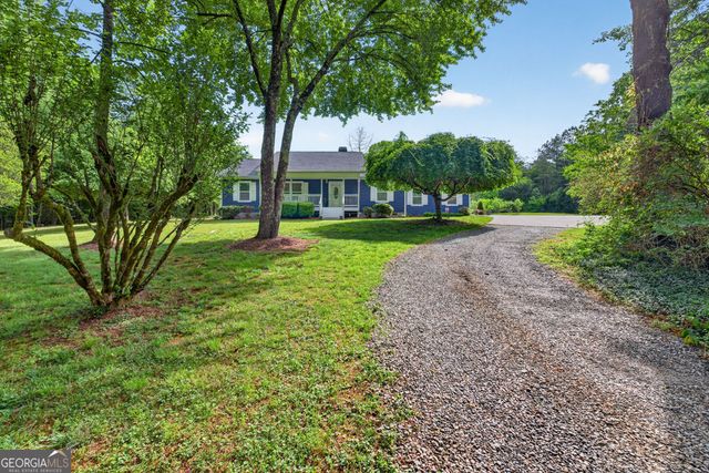 195 Phillips Drive, Cleveland, GA 30528