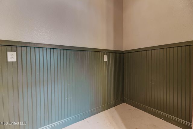 17113 E Spring Lake Drive, Vancleave, MS 39565