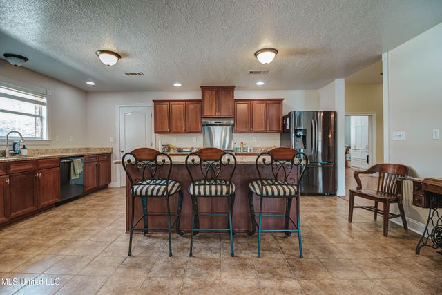 17113 E Spring Lake Drive, Vancleave, MS 39565