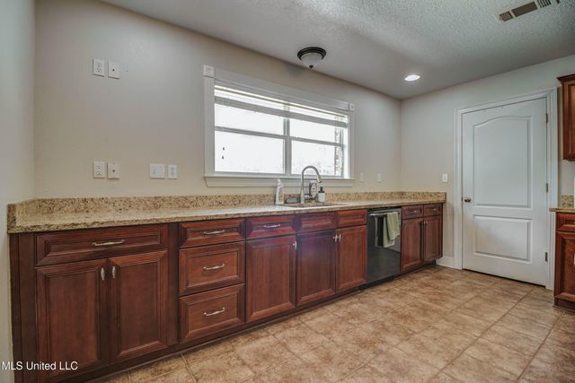 17113 E Spring Lake Drive, Vancleave, MS 39565