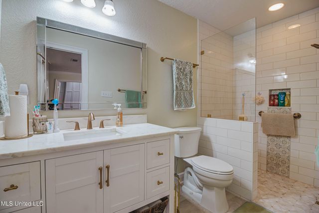 17113 E Spring Lake Drive, Vancleave, MS 39565