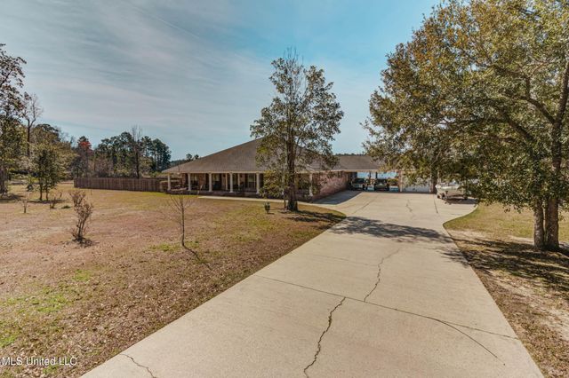 17113 E Spring Lake Drive, Vancleave, MS 39565