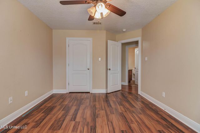 17113 E Spring Lake Drive, Vancleave, MS 39565