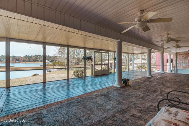 17113 E Spring Lake Drive, Vancleave, MS 39565