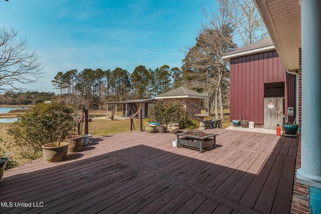 17113 E Spring Lake Drive, Vancleave, MS 39565