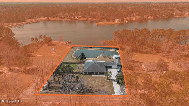 17113 E Spring Lake Drive, Vancleave, MS 39565