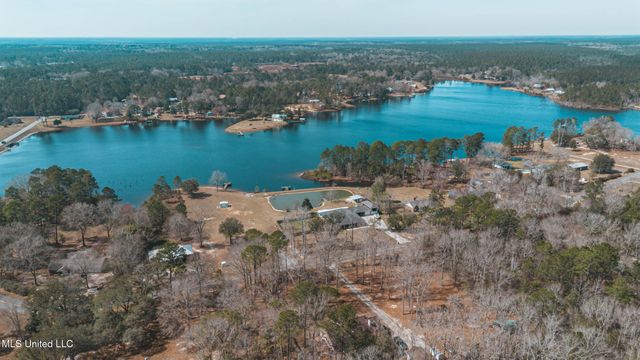 17113 E Spring Lake Drive, Vancleave, MS 39565