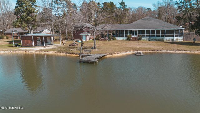17113 E Spring Lake Drive, Vancleave, MS 39565