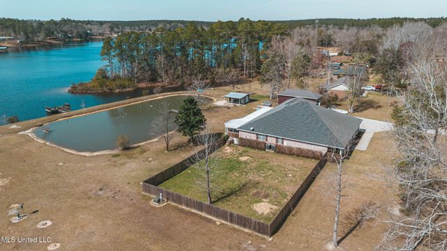 17113 E Spring Lake Drive, Vancleave, MS 39565