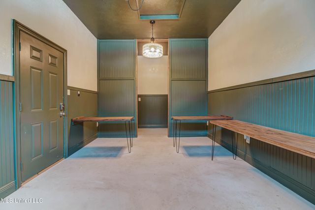 17113 E Spring Lake Drive, Vancleave, MS 39565