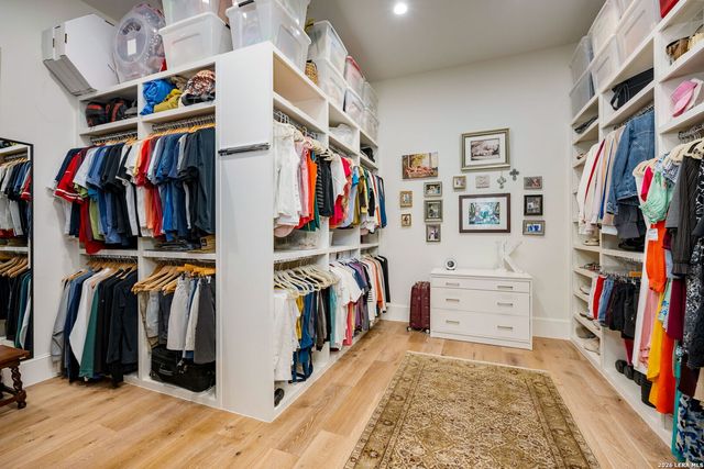 107 Umbria, San Antonio, TX 78230